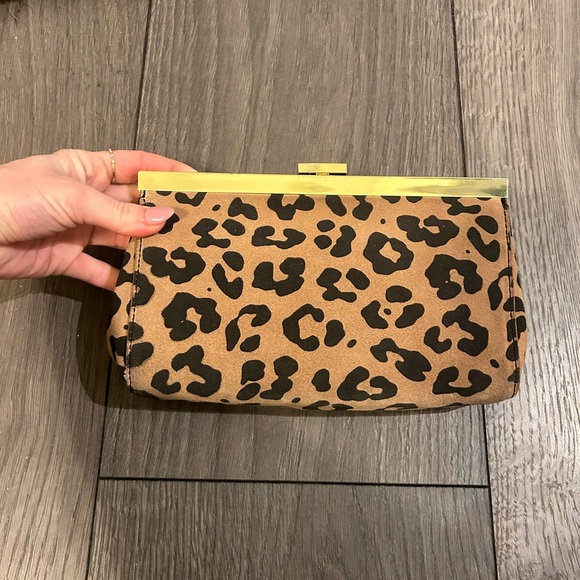 J. Crew Handbags - J. Crew vintage leopard hair clutch with gold hardware and magnetic snap.
